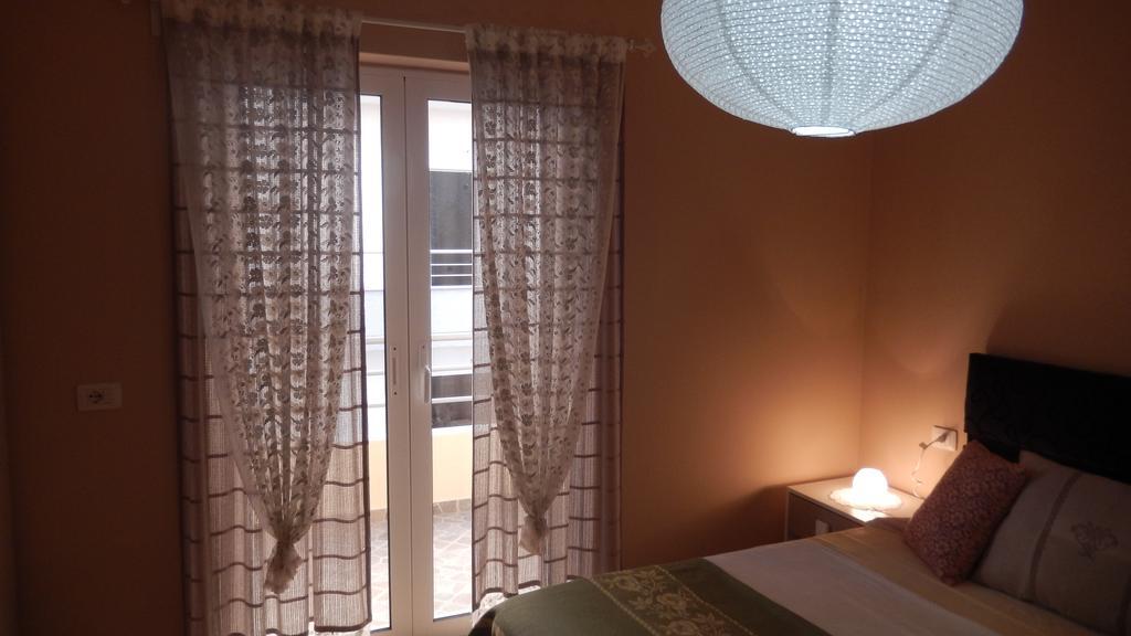 Jelena'S Luxury Apartments Sarandë Exteriör bild