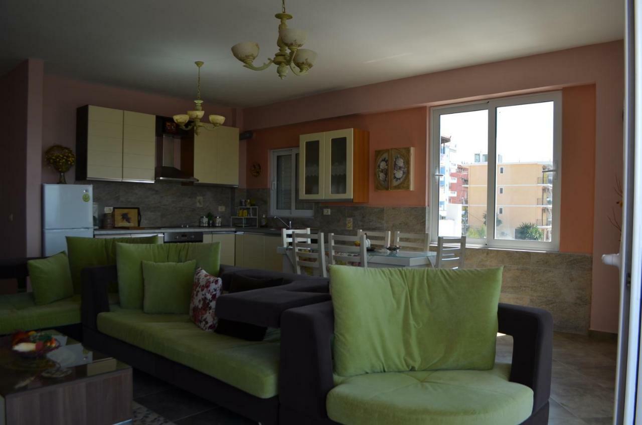 Jelena'S Luxury Apartments Sarandë Exteriör bild