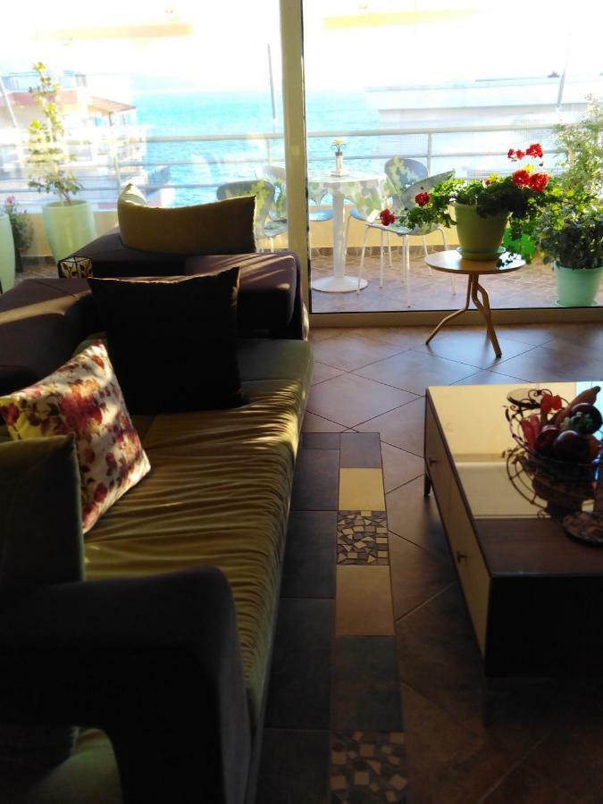 Jelena'S Luxury Apartments Sarandë Exteriör bild